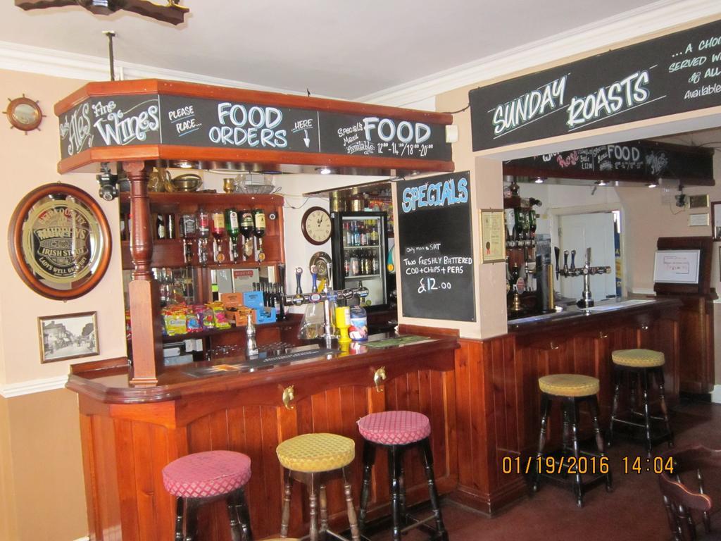 Queen Mary Inn Poole Zewnętrze zdjęcie